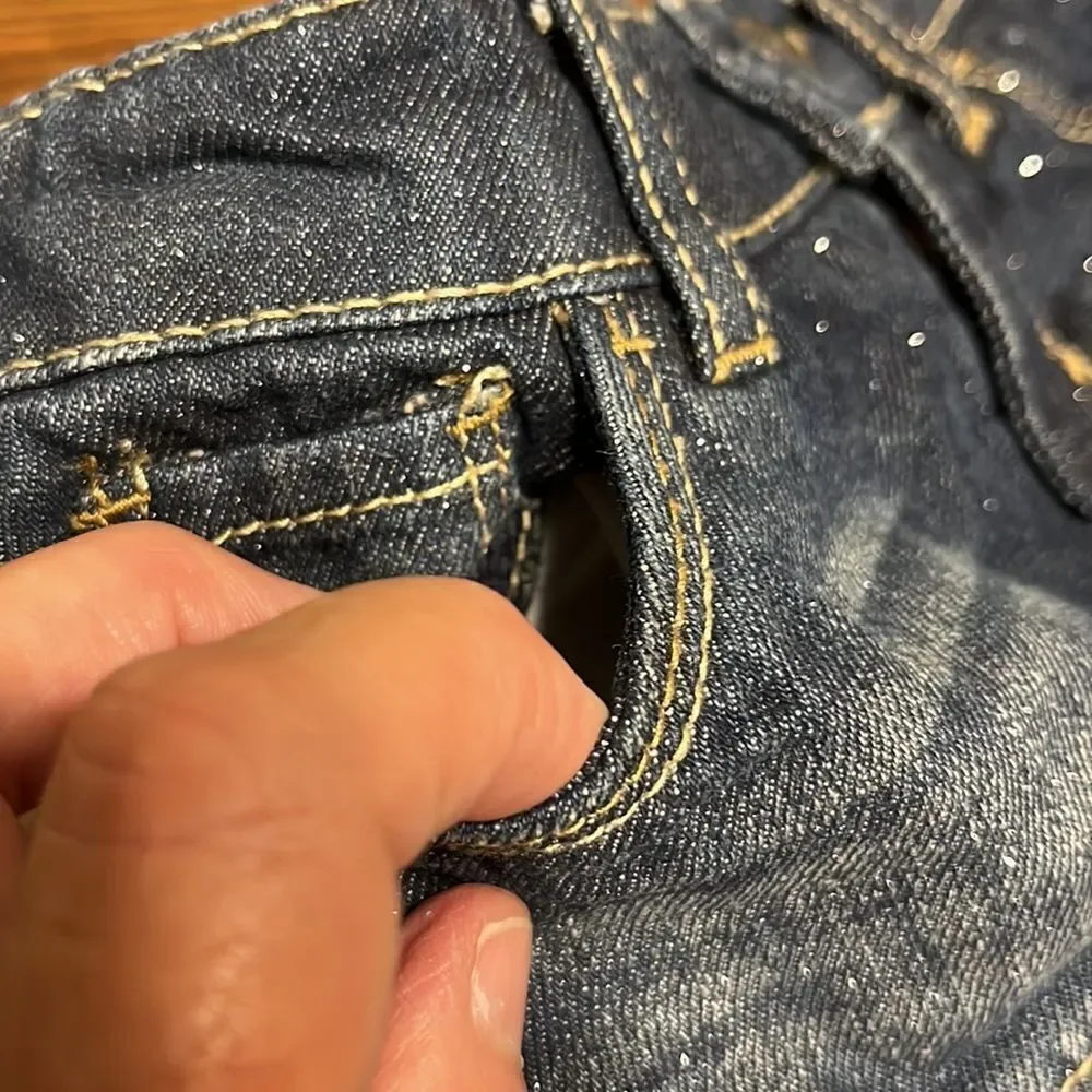 Levis size 2t